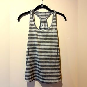 NB New Balance racerback gray‎ Tank top Lightening Dry size small.